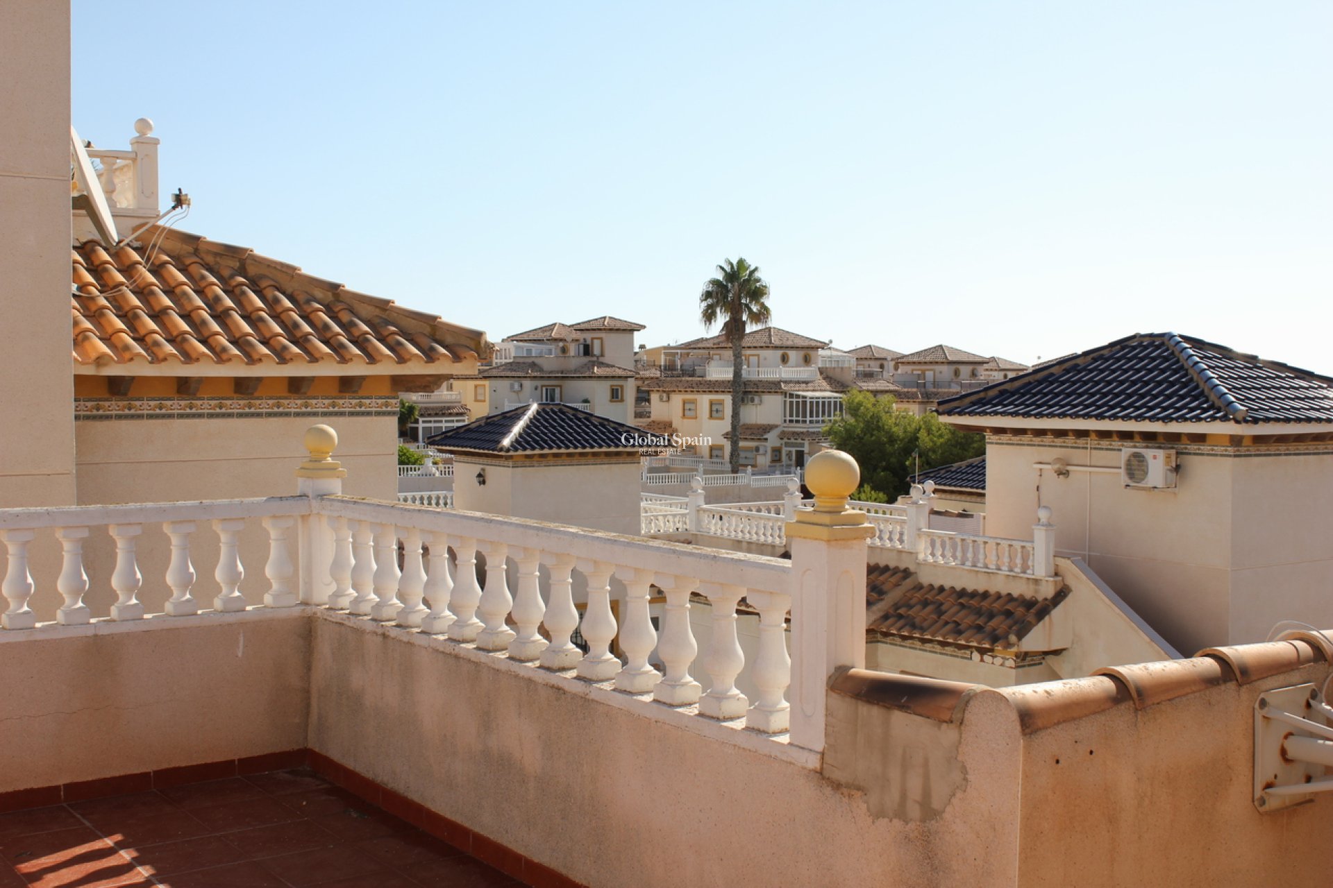 Wiederverkauf - VILLA -
LA ZENIA - Costa Blanca