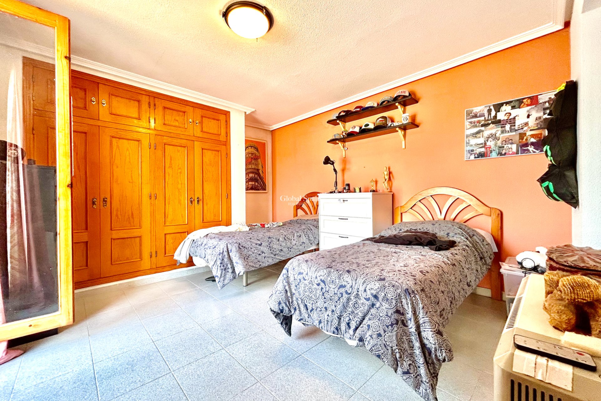Wiederverkauf - VILLA -
LA ZENIA - Costa Blanca