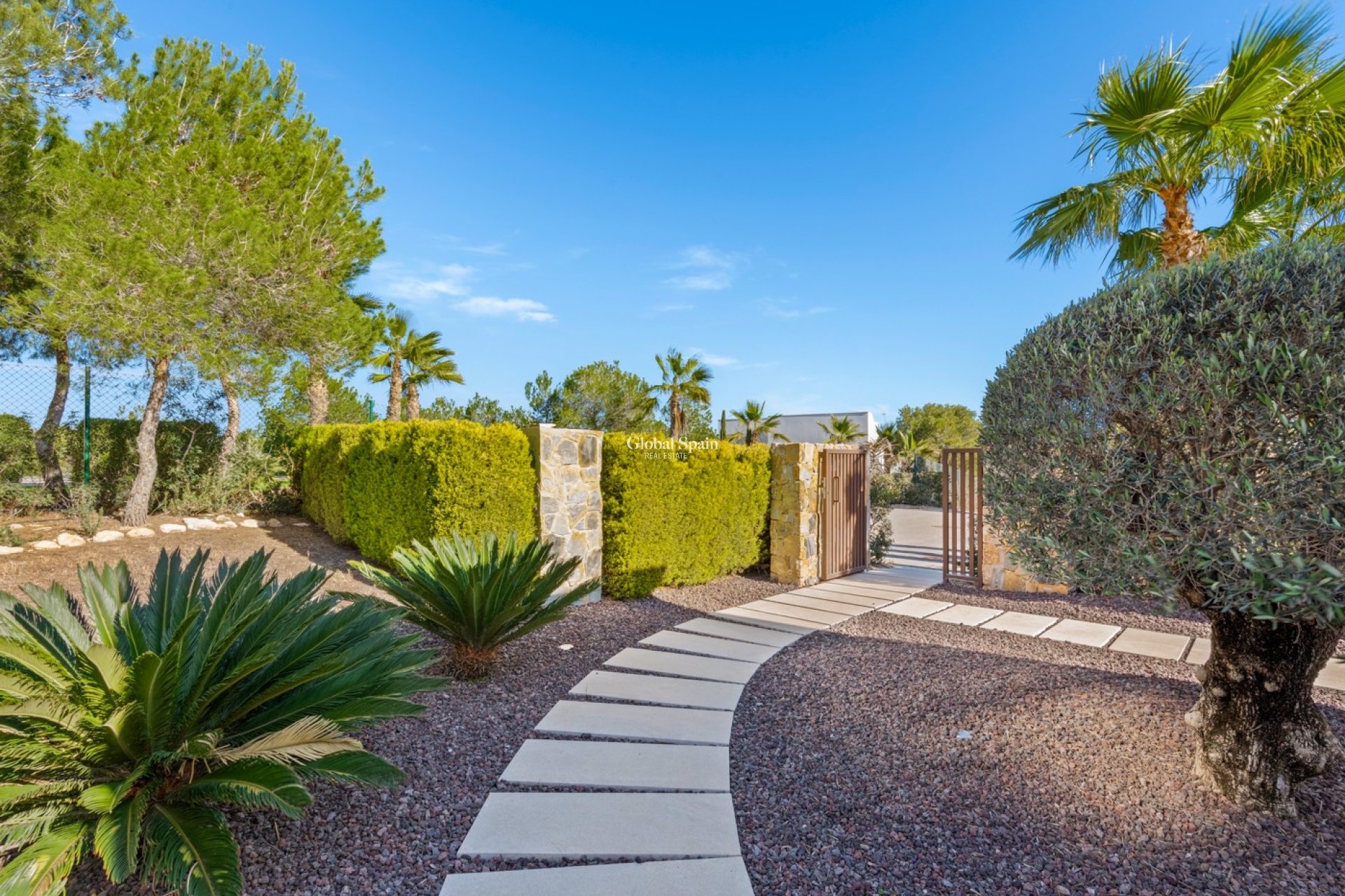 Wiederverkauf - VILLA -
LAS COLINAS GOLF RESORT - Costa Blanca