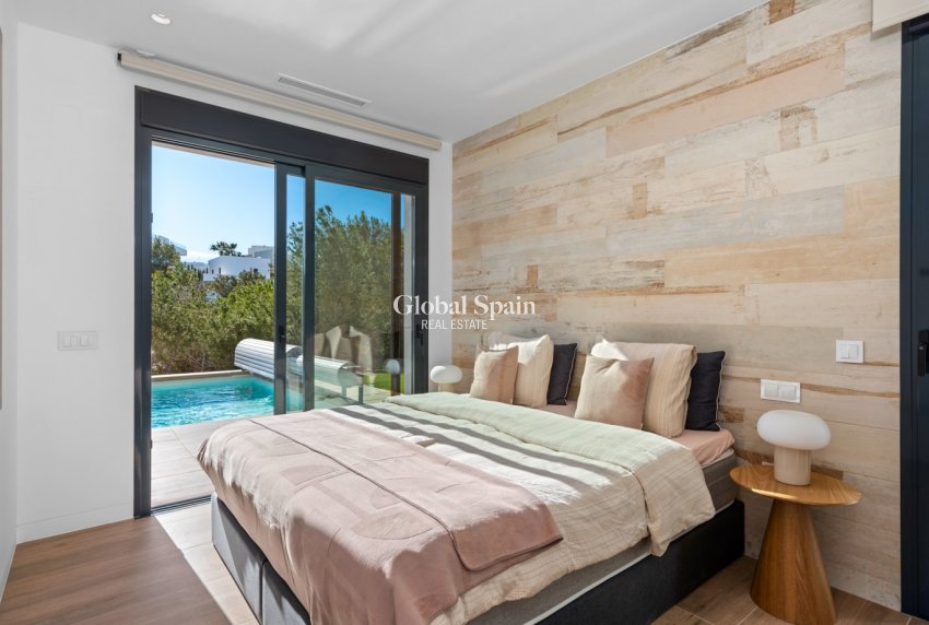 Wiederverkauf - VILLA -
LAS COLINAS GOLF RESORT - Costa Blanca