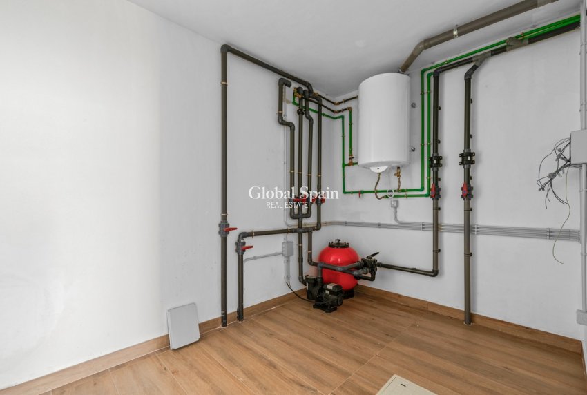 Wiederverkauf - VILLA -
LAS COLINAS GOLF RESORT - Costa Blanca