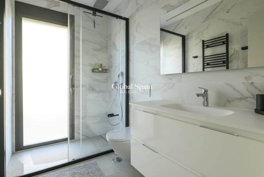 Wiederverkauf - VILLA -
LAS COLINAS GOLF RESORT - Costa Blanca