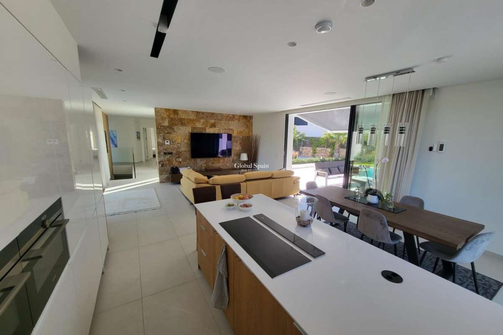 Wiederverkauf - VILLA -
LAS COLINAS GOLF RESORT - Costa Blanca