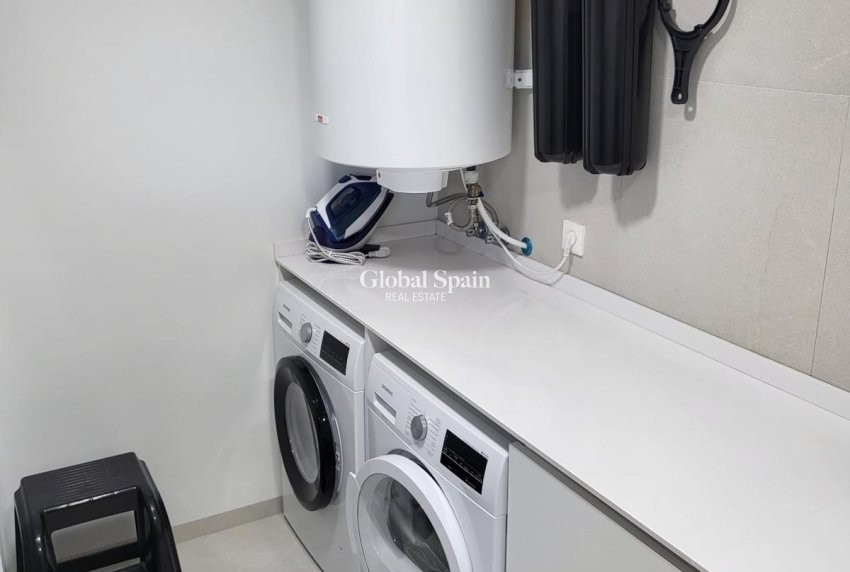 Wiederverkauf - VILLA -
LAS COLINAS GOLF RESORT - Costa Blanca