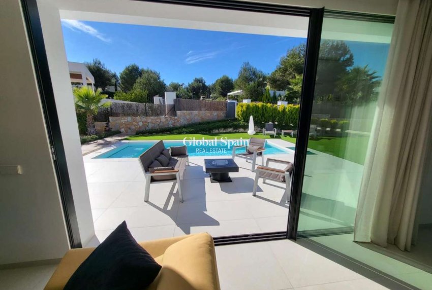 Wiederverkauf - VILLA -
LAS COLINAS GOLF RESORT - Costa Blanca