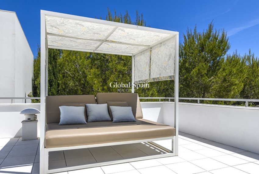 Wiederverkauf - VILLA -
LAS COLINAS GOLF RESORT - Costa Blanca