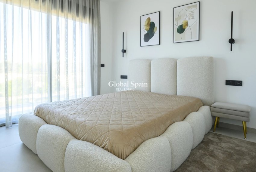 Wiederverkauf - VILLA -
LAS COLINAS GOLF RESORT - Costa Blanca