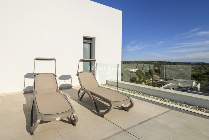 Wiederverkauf - VILLA -
LAS COLINAS GOLF RESORT - Costa Blanca