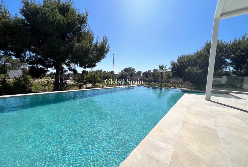 Wiederverkauf - Villa -
LAS COLINAS GOLF RESORT