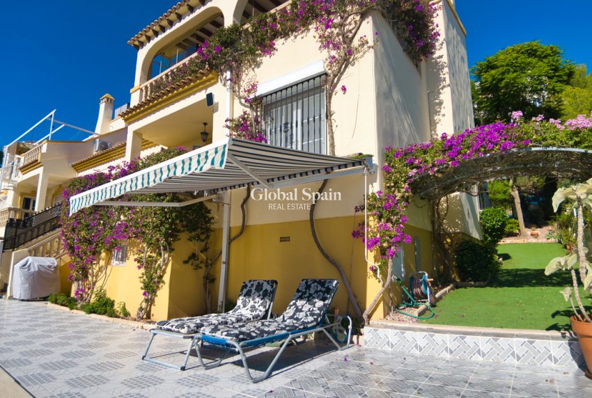 Wiederverkauf - VILLA -
LAS RAMBLAS GOLF - Costa Blanca