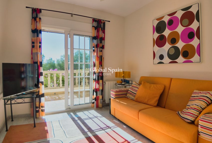 Wiederverkauf - VILLA -
LAS RAMBLAS GOLF - Costa Blanca