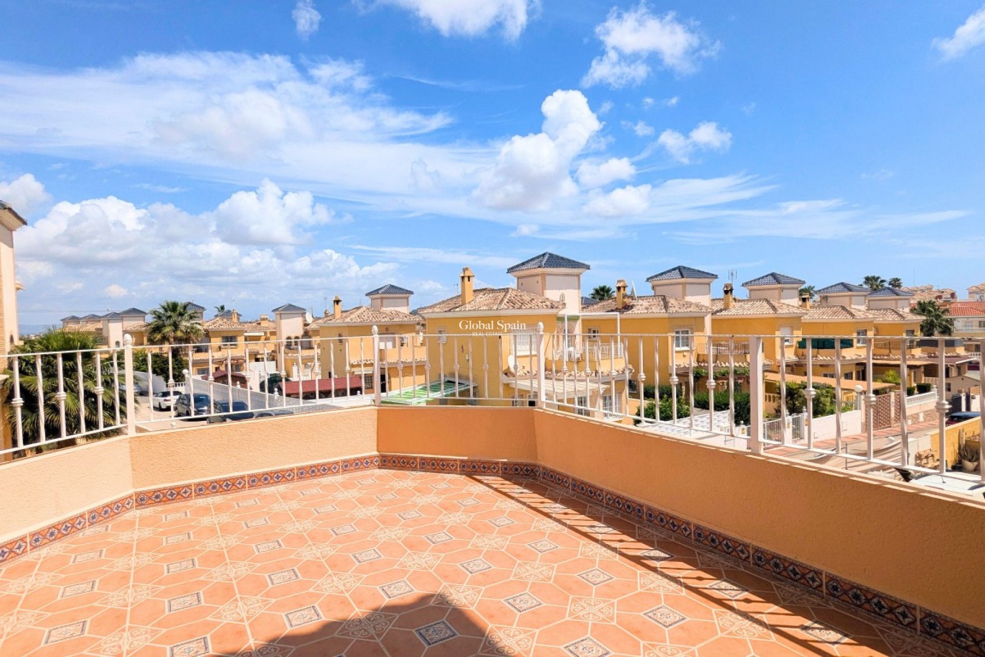 Wiederverkauf - VILLA -
LO CRISPÍN - Inland