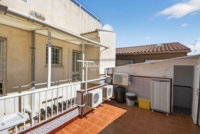 Wiederverkauf - VILLA -
LO PAGÁN - Costa Calida