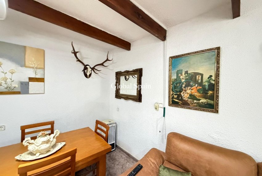 Wiederverkauf - VILLA -
LO PAGÁN - La Puntica