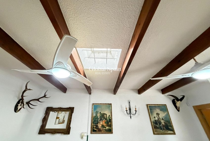 Wiederverkauf - VILLA -
LO PAGÁN - La Puntica