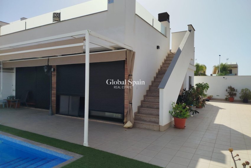 Wiederverkauf - VILLA -
LO PAGÁN - San Pedro del PInatar