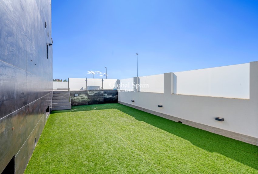 Wiederverkauf - Villa -
Los Alcazares - Serena Golf