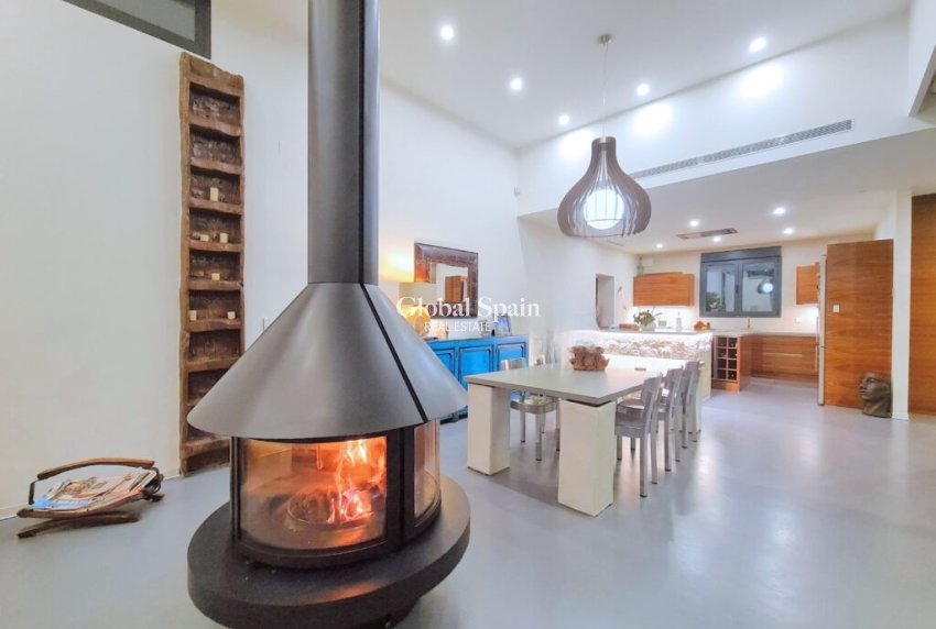 Wiederverkauf - VILLA -
LOS ALCÁZARES