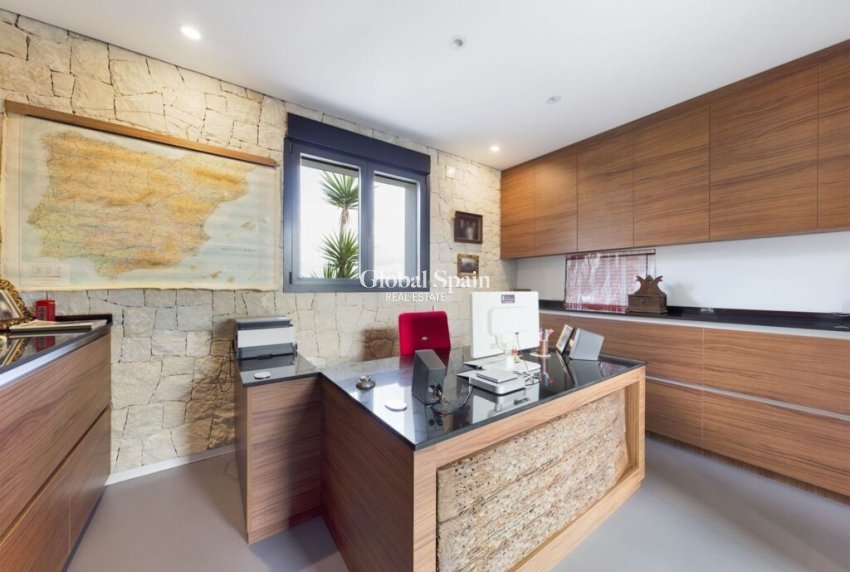 Wiederverkauf - VILLA -
LOS ALCÁZARES