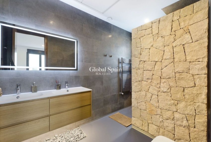 Wiederverkauf - VILLA -
LOS ALCÁZARES