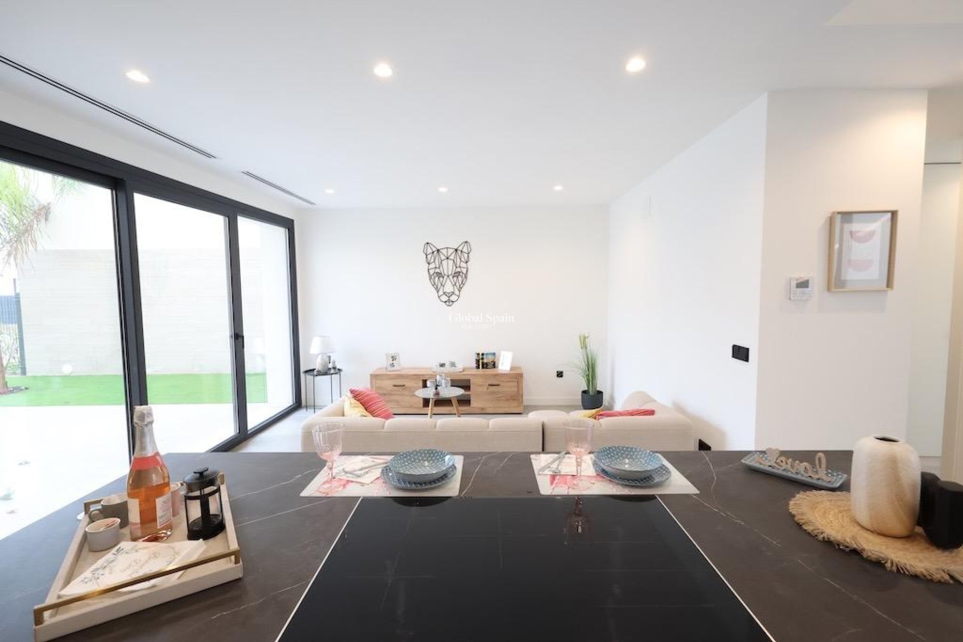 Wiederverkauf - VILLA -
LOS ALCÁZARES