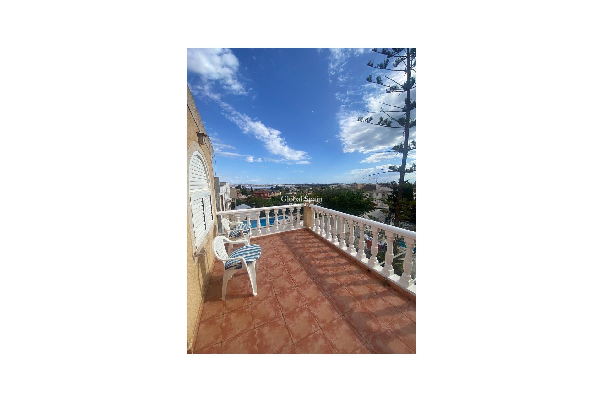 Wiederverkauf - VILLA -
LOS BALCONES - LOS ALTOS - Costa Blanca