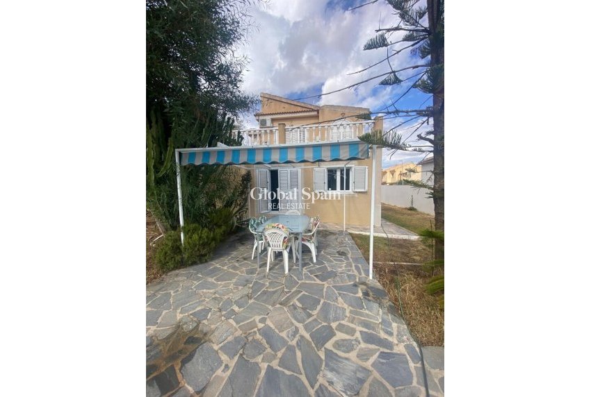 Wiederverkauf - VILLA -
LOS BALCONES - LOS ALTOS - Costa Blanca