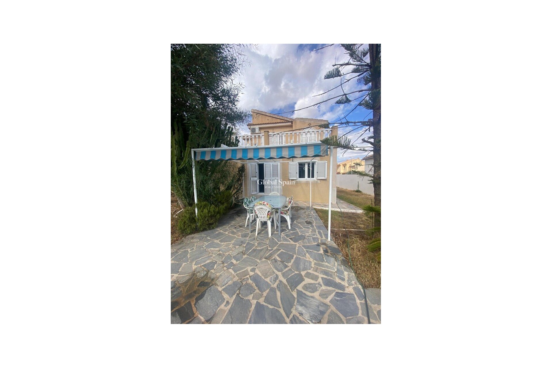 Wiederverkauf - VILLA -
LOS BALCONES - LOS ALTOS - Costa Blanca