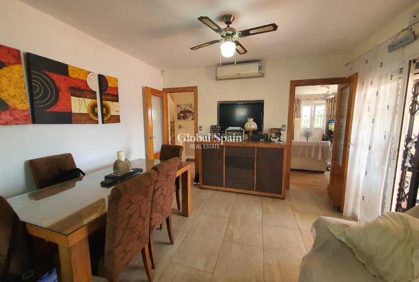 Wiederverkauf - VILLA -
LOS BALCONES - LOS ALTOS - Costa Blanca