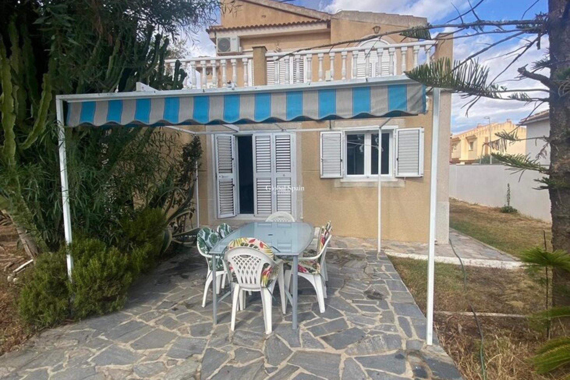 Wiederverkauf - VILLA -
LOS BALCONES - LOS ALTOS - Costa Blanca