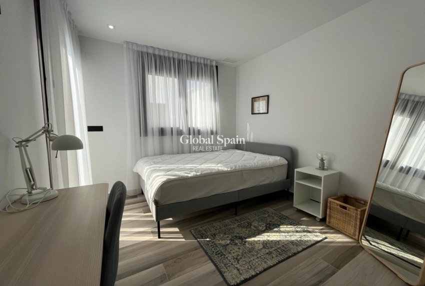 Wiederverkauf - VILLA -
LOS BALCONES - LOS ALTOS - Costa Blanca