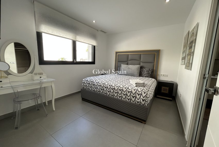 Wiederverkauf - VILLA -
LOS BALCONES - LOS ALTOS - Costa Blanca