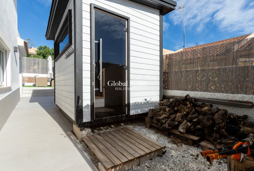 Wiederverkauf - VILLA -
LOS BALCONES - LOS ALTOS - Costa Blanca