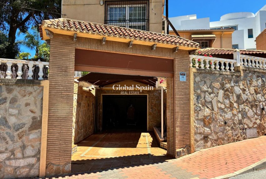 Wiederverkauf - VILLA -
LOS BALCONES - LOS ALTOS - Costa Blanca