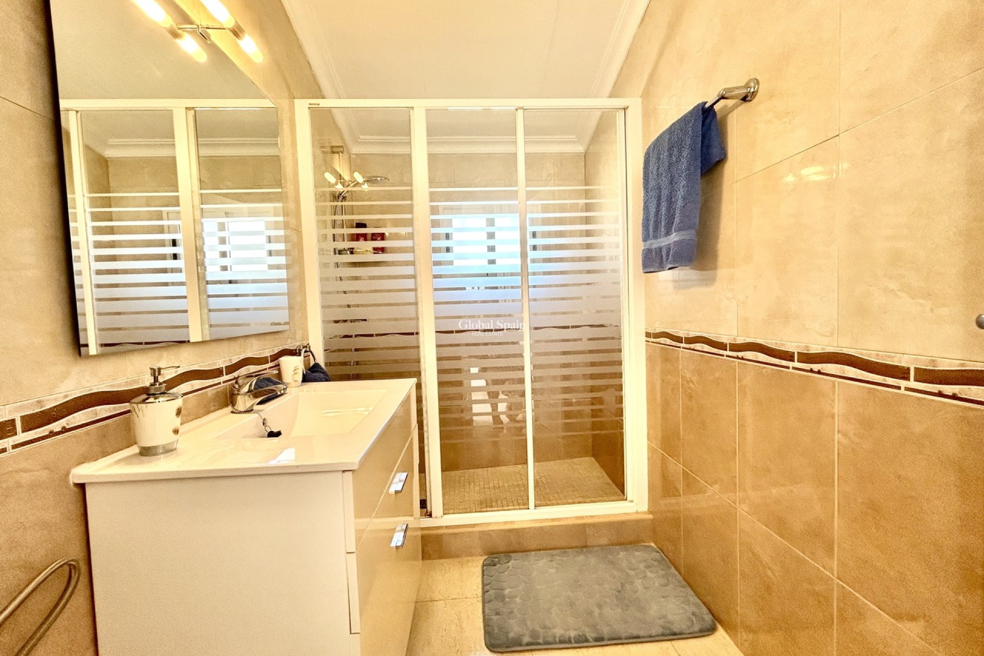 Wiederverkauf - VILLA -
LOS BALCONES - LOS ALTOS - Costa Blanca