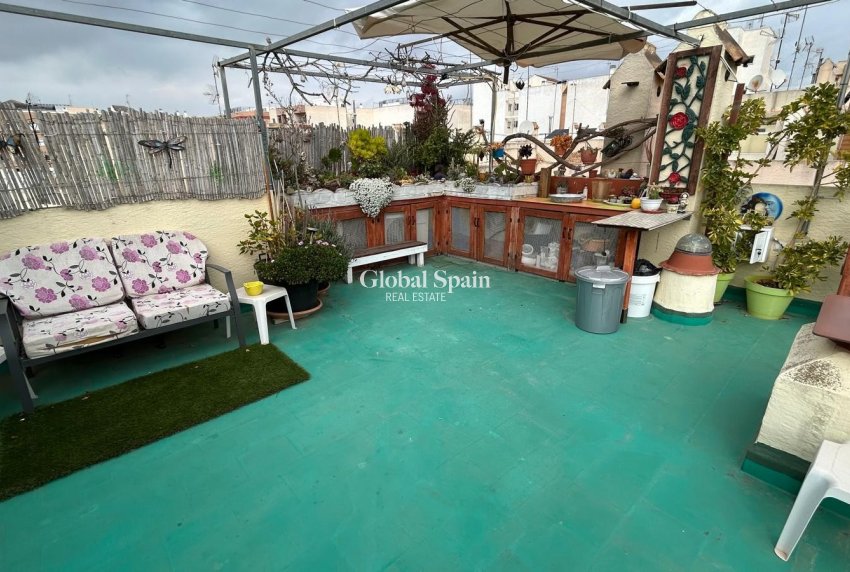 Wiederverkauf - VILLA -
LOS MONTESINOS - Costa Blanca