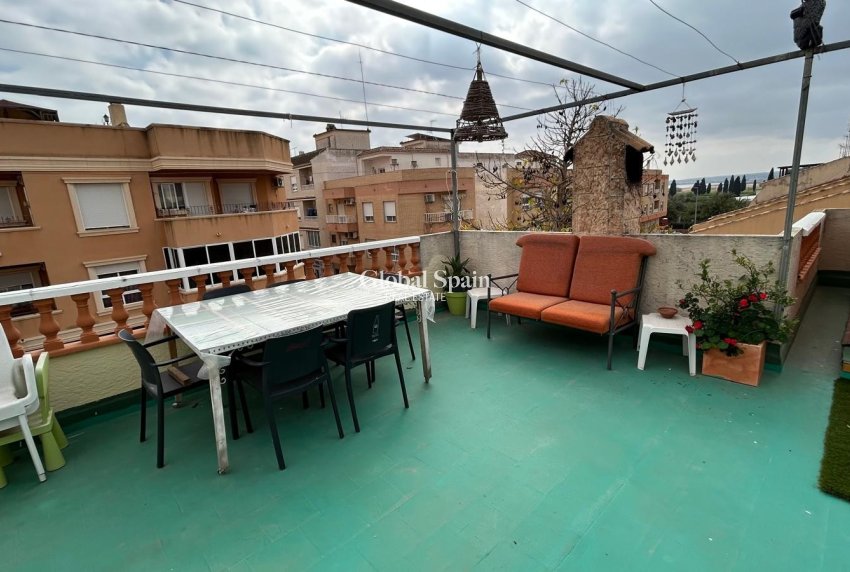 Wiederverkauf - VILLA -
LOS MONTESINOS - Costa Blanca