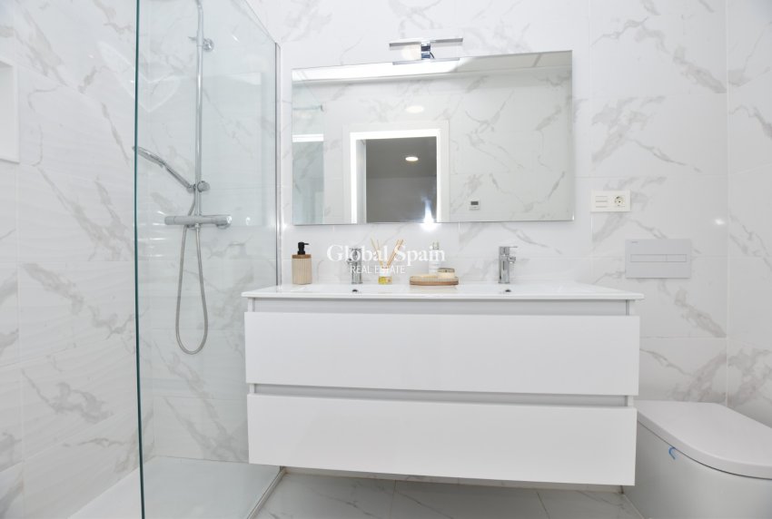 Wiederverkauf - VILLA -
LOS MONTESINOS - Costa Blanca