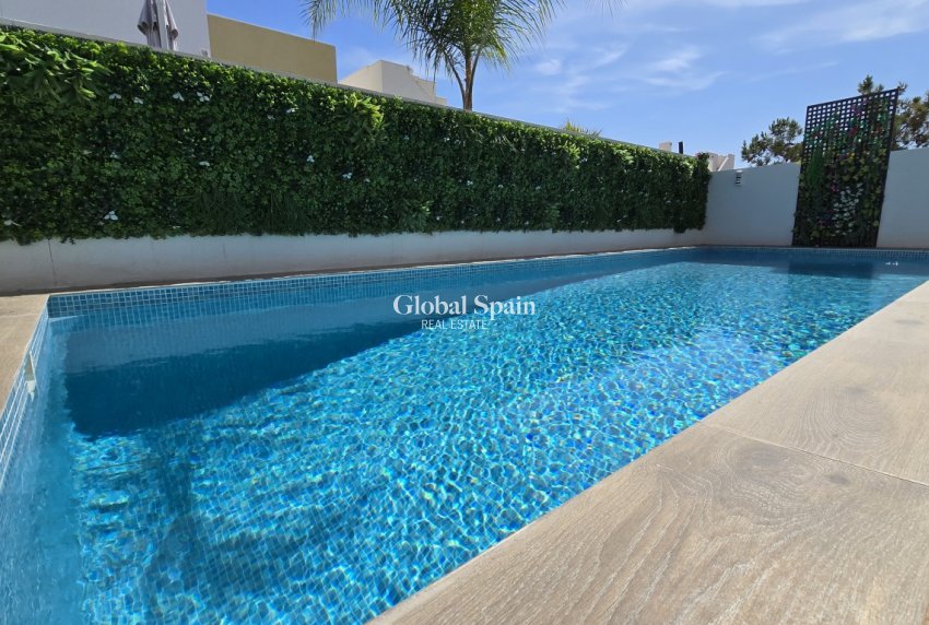 Wiederverkauf - VILLA -
LOS MONTESINOS - Costa Blanca