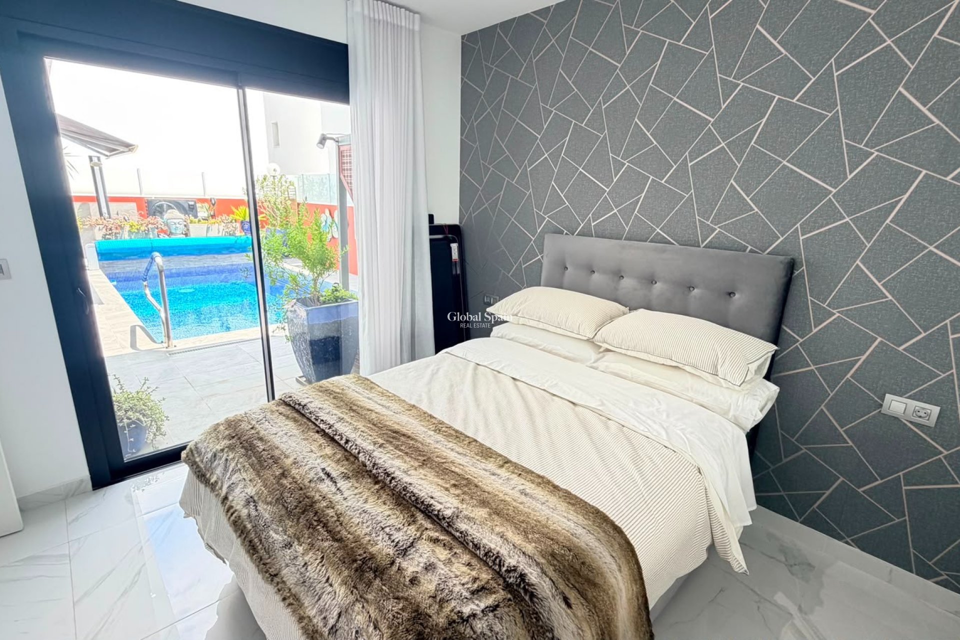 Wiederverkauf - VILLA -
LOS MONTESINOS - Costa Blanca