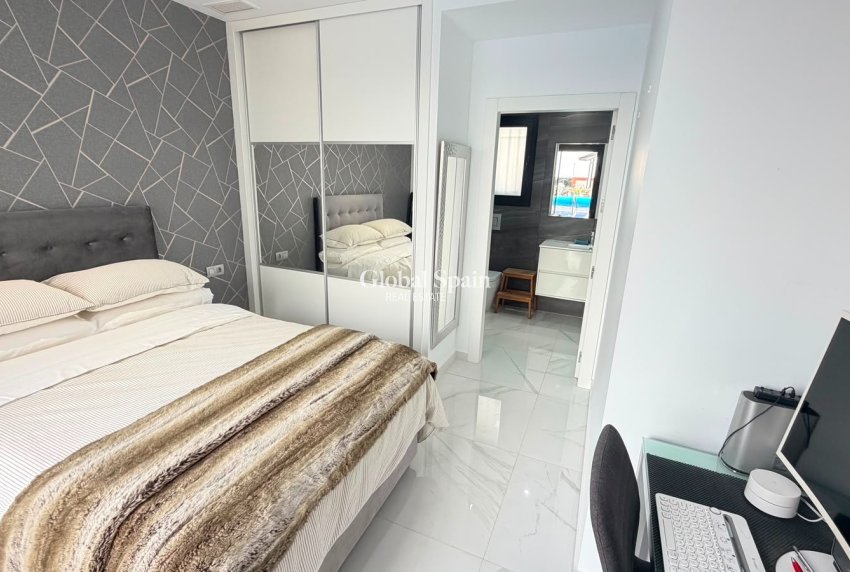 Wiederverkauf - VILLA -
LOS MONTESINOS - Costa Blanca