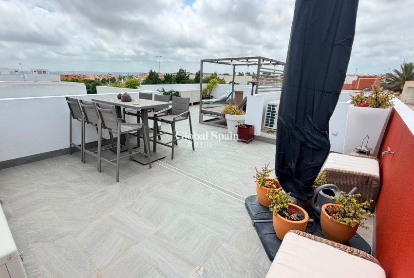 Wiederverkauf - VILLA -
LOS MONTESINOS - Costa Blanca