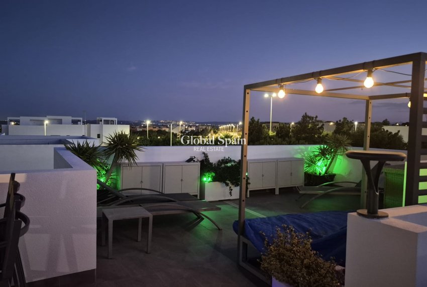 Wiederverkauf - VILLA -
LOS MONTESINOS - Costa Blanca
