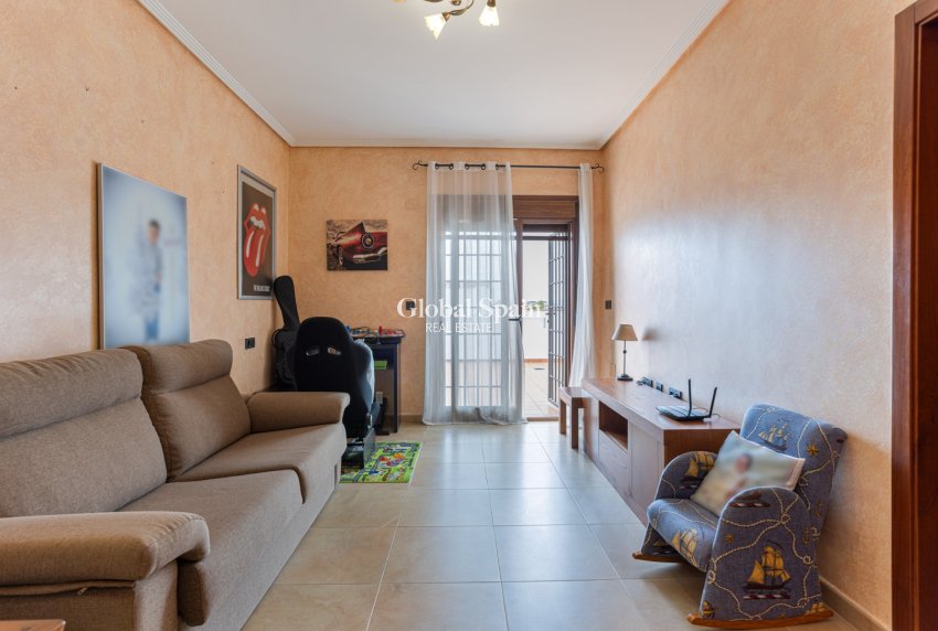 Wiederverkauf - VILLA -
LOS MONTESINOS - Costa Blanca