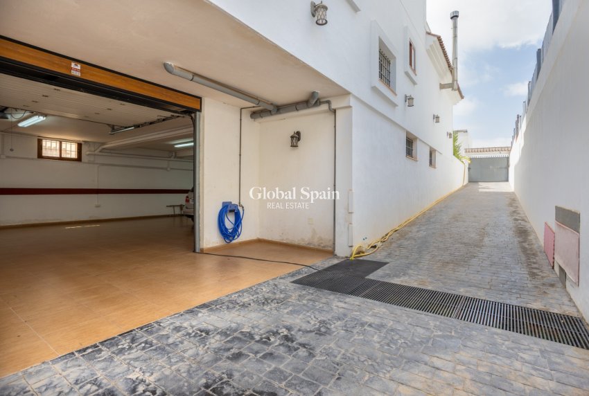 Wiederverkauf - VILLA -
LOS MONTESINOS - Costa Blanca