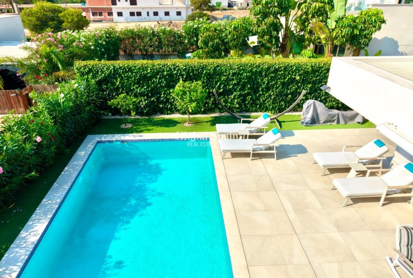 Wiederverkauf - VILLA -
LOS MONTESINOS - Costa Blanca