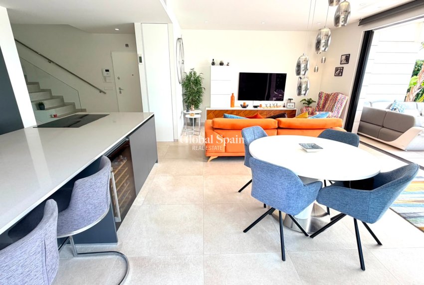 Wiederverkauf - VILLA -
LOS MONTESINOS - Costa Blanca