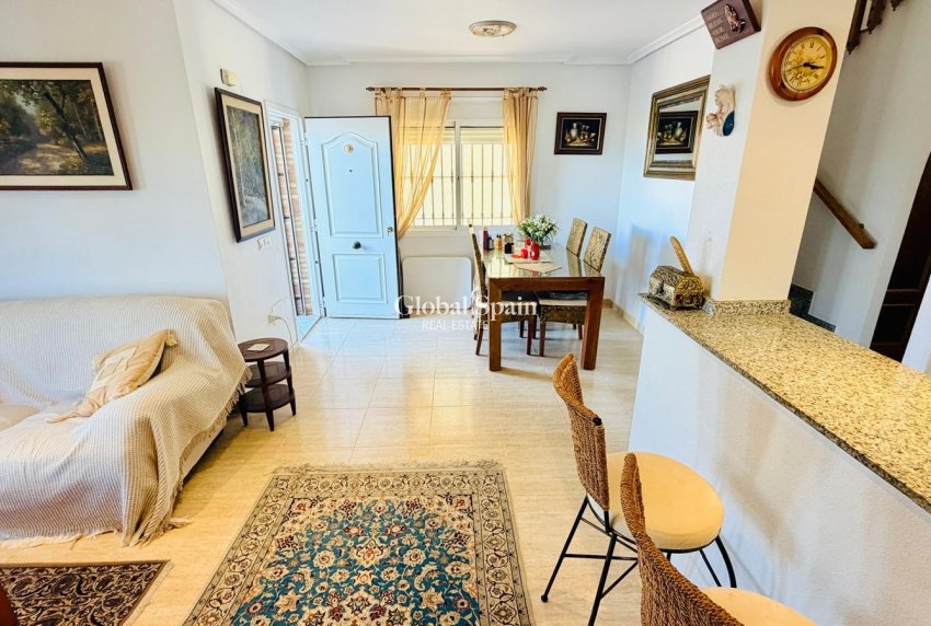 Wiederverkauf - VILLA -
LOS MONTESINOS - Costa Blanca