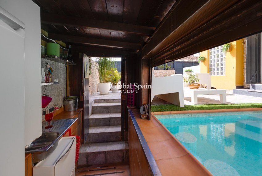 Wiederverkauf - VILLA -
LOS MONTESINOS - La Herrada