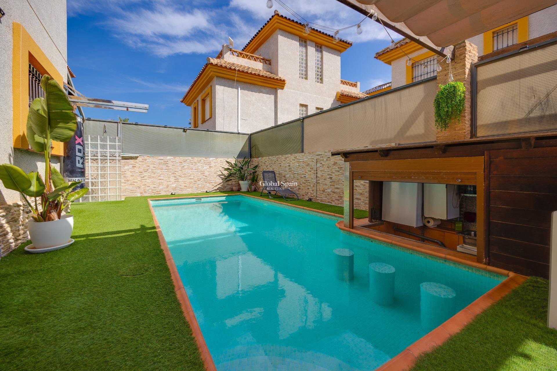 Wiederverkauf - VILLA -
LOS MONTESINOS - La Herrada